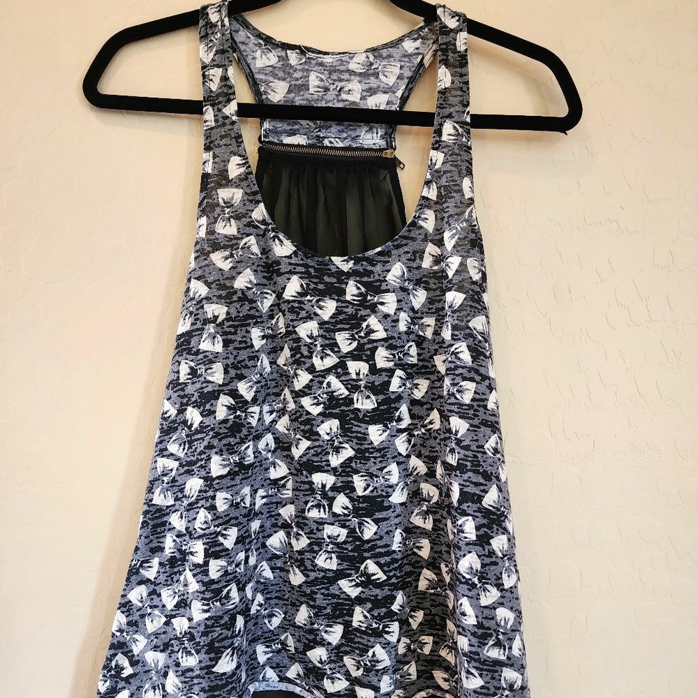 Black White Bow Pattern Sheer Black Back Racerback Tank Top Shirt SZ LG